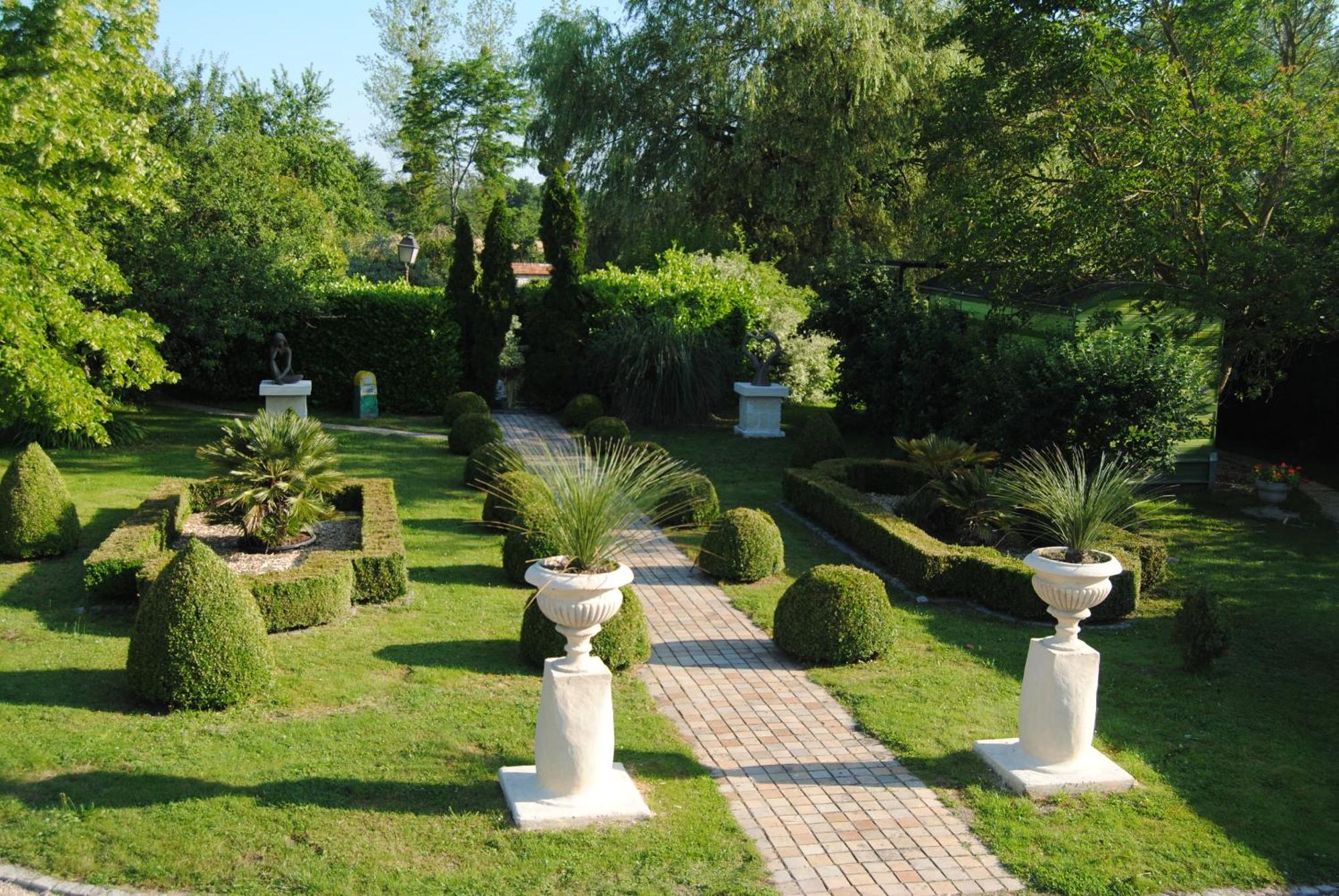 Les Insolites Du Grand Logis Marchais  Oda fotoğraf